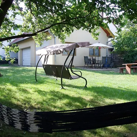 Viola Kehidakustány