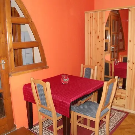 Apartament Viola Vendeghaz *