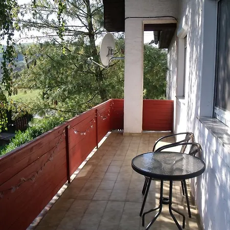 Viola Apartman Kehidakustány