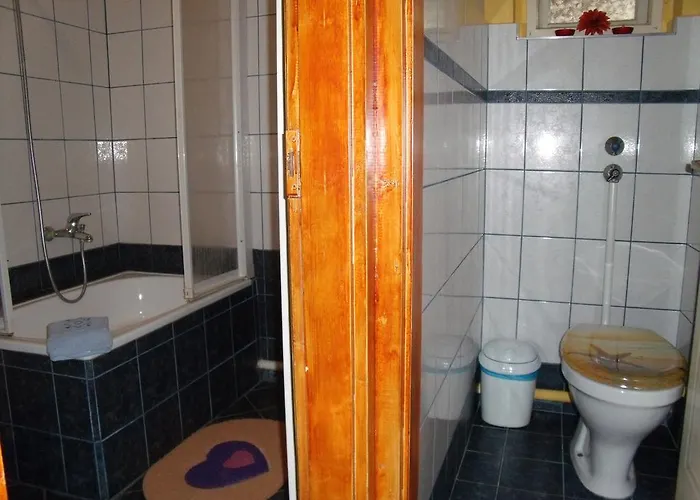 Apartament Viola Vendeghaz Kehidakustány